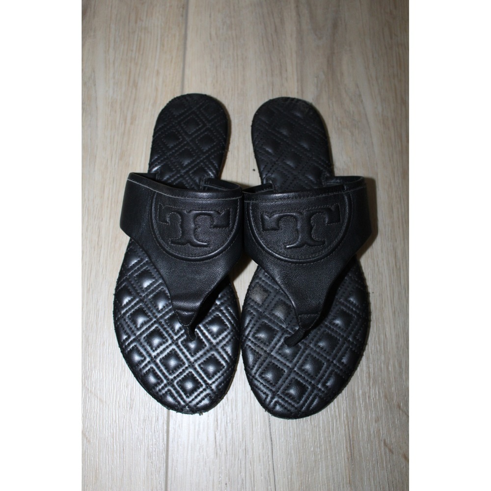 Tory Burch Fleming Black Quilted Leather Thong Sandals Logo Flats 5595 B18 7M